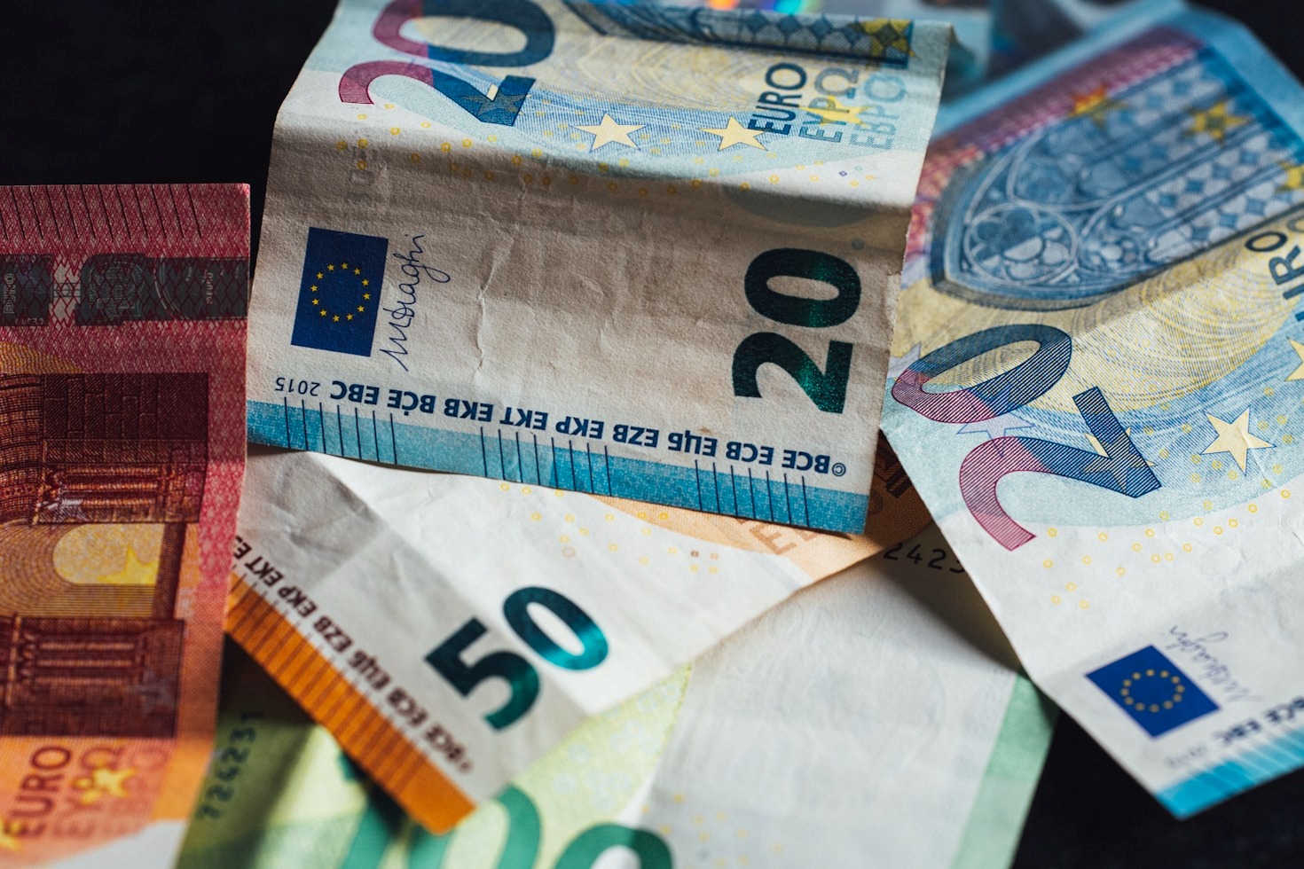 Why Political Events Shift Currency Rates